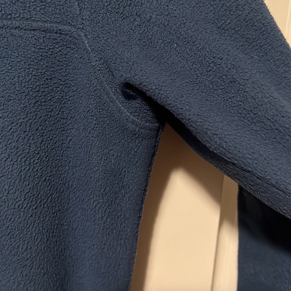 Patagonia Micro D Fleece Pullover in Stone Blue with Green Trim - Picture 5 of 6